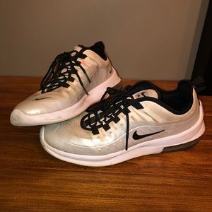 Nike Air Max Axis